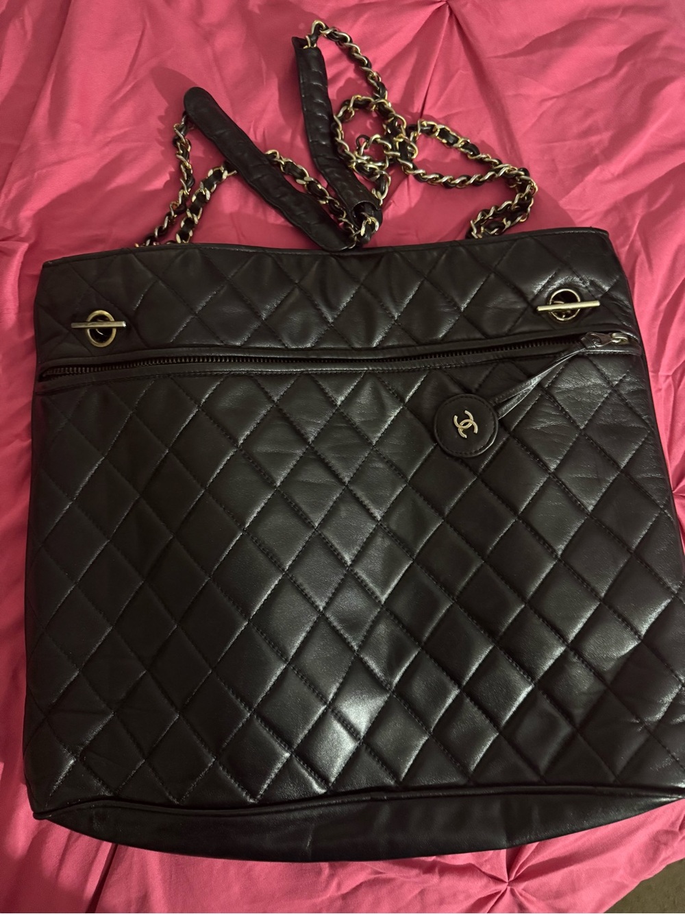 Vintage Chanel Tote- Lambskin Quilted Leather w/ CC Charm- - Picture 12 of 15